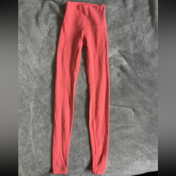 Lululemon Leggings size 2 - Picture 3 of 4